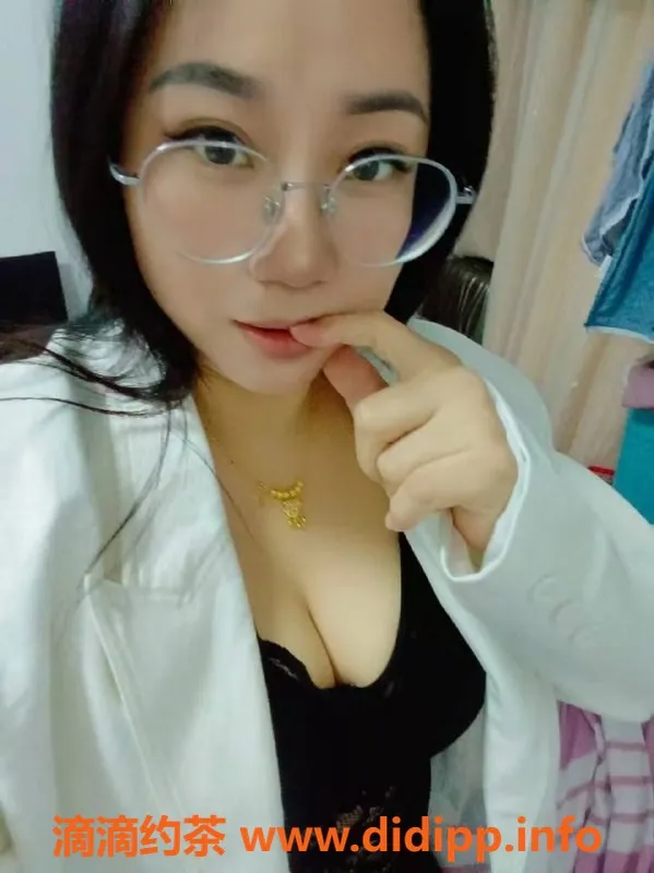 北京楼凤-丰台熟女猛🐄，36D大肉弹，性价比高