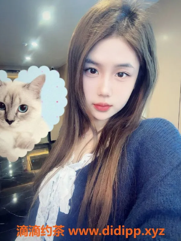 深圳楼凤-龙华区嫩妹小A，1288P体验制服诱惑