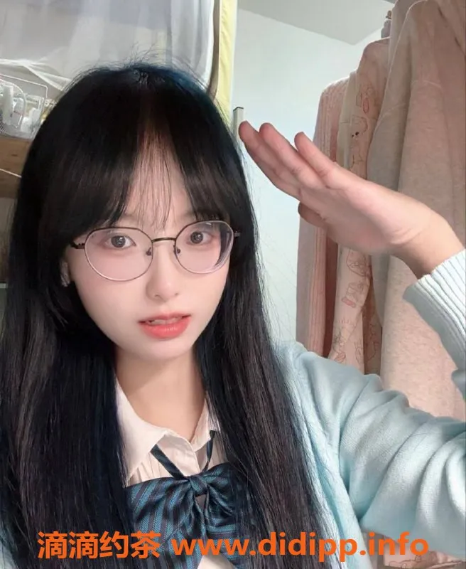 北京楼凤-朝阳嫩妹兔兔，1500p等你来享受！