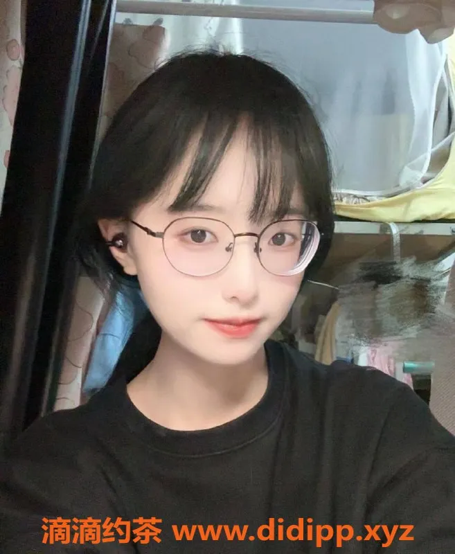 北京楼凤-朝阳嫩妹兔兔，1500p等你来享受！