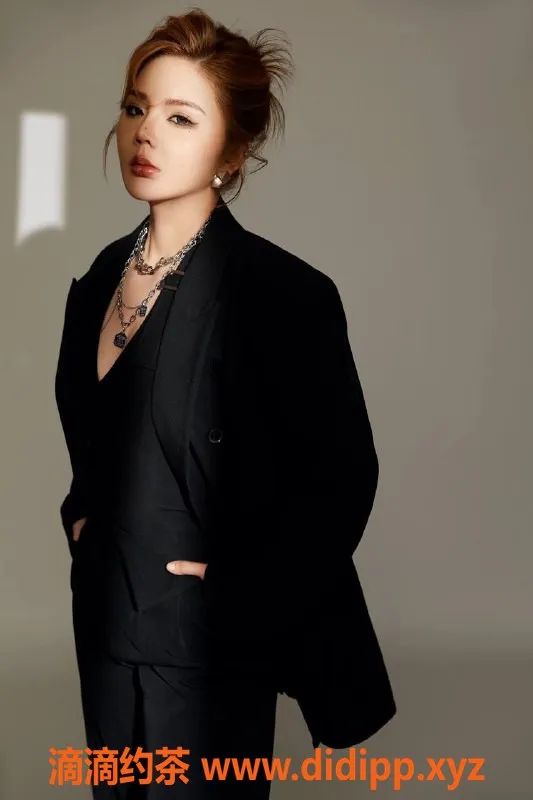 北京楼凤-朝阳乐姐28岁162cm，胸围38C，1000元激情服务