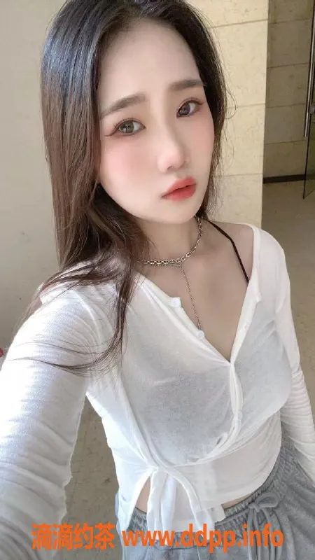 广州楼凤-白云极品萱萱，23岁163cm，超值服务等你来体验