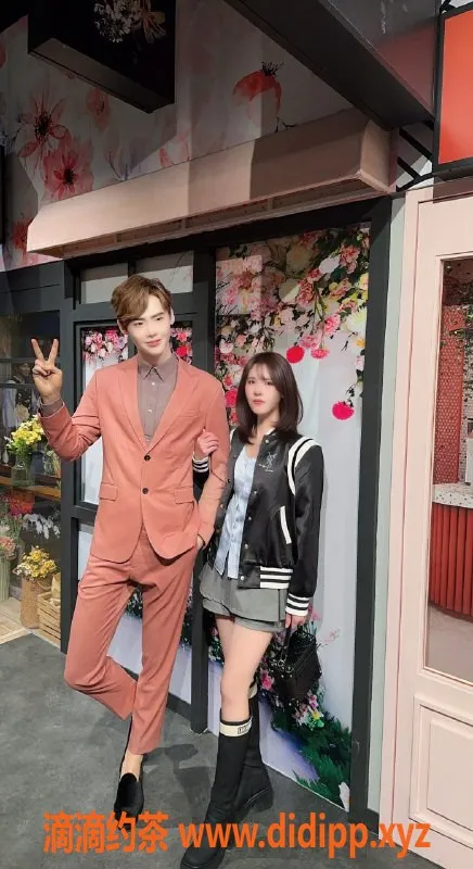 杭州楼凤-萧山韩含，24岁163cm C+胸，1200元起服务