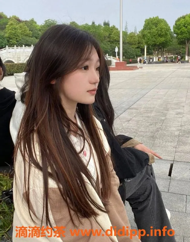 北京上门服务资源信息,小耶，18岁白皙妹子，160cm，89斤，朝阳区约会