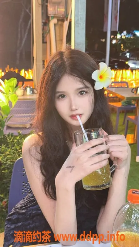 杭州楼凤-上城陶晚韫，巨乳嫩妹，1500元享服务