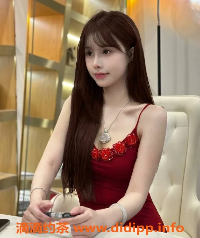 上海楼凤-普陀伊桃，165身高C罩杯，2000P