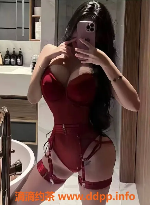 广州楼凤-天河曼曼：12P嫩妹，大长腿，大胸服务等你来享