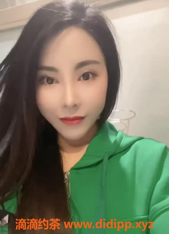 成都楼凤-成都市武侯区可乐，27岁，胸C，500元/小时