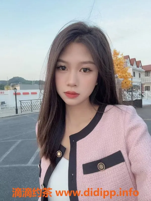 深圳楼凤-福田艳艳兼职 170cm 93斤 17岁 精致服务