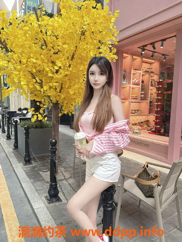 郑州楼凤资源信息,郑州潮喷女王，800元专业服务，值得一试！