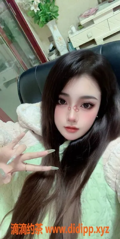 杭州楼凤-拱墅区颜颜，百元起私密服务等你来体验