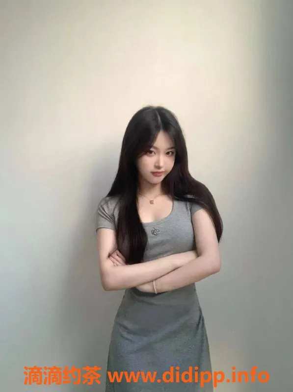 广州楼凤-黄埔嫩妹萌小小，700元约会体验