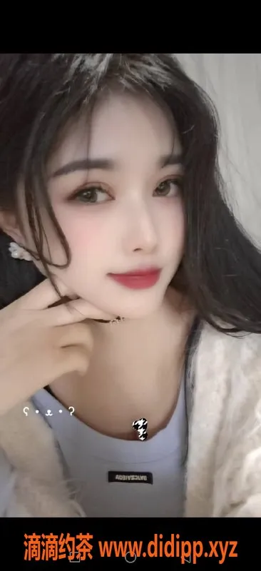 成都楼凤-成都妍babe，22岁微胖女孩，服务简单大胸