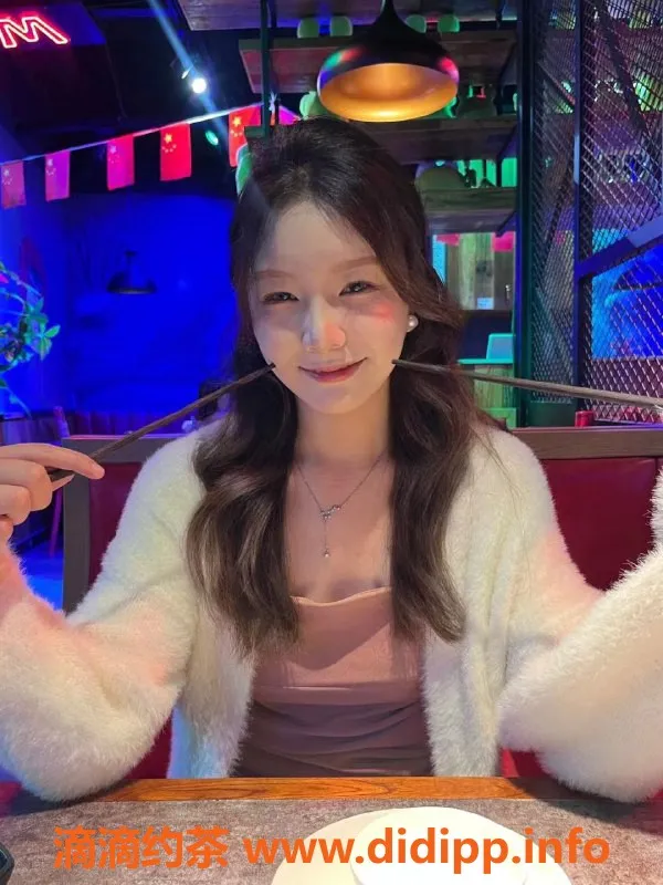 杭州楼凤-钱塘下沙御姐许梦辰，颜值与性价比兼备