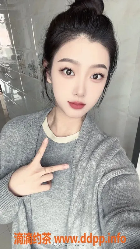 广州楼凤资源信息,天河御姐二妞，超大胸大长腿，13P等你来挑战！