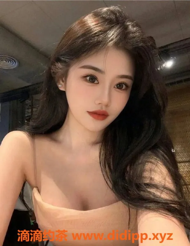 深圳楼凤-罗湖区朵朵御姐，600元制服水中萧服务