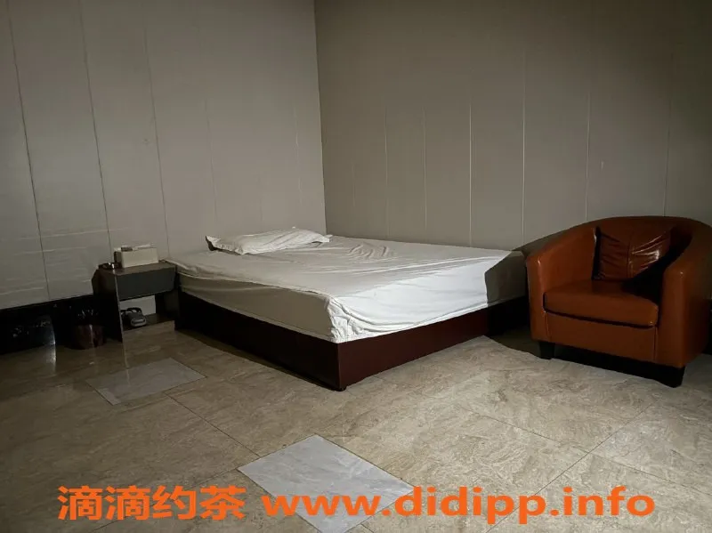 广州spa会所-天河95后女大学生，高颜值陪玩，799元无限次服务