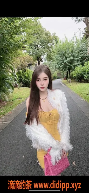 深圳楼凤-龙华大茜茜，课费800起，服务优质