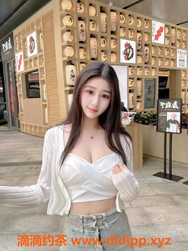 杭州楼凤-上城区语菲，700元/1300元，视频认证美女