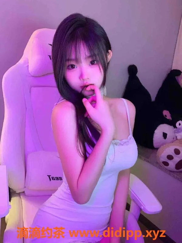 北京楼凤-朝阳大望路极品大学生，清纯白幼瘦