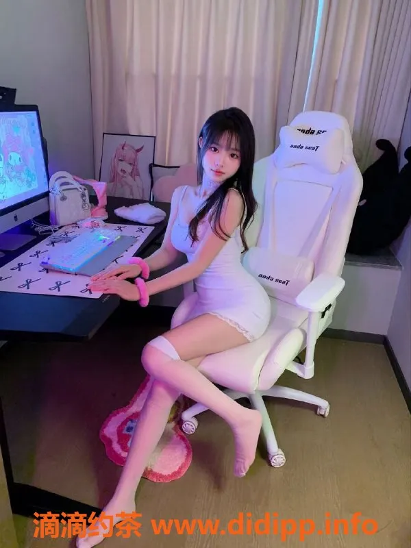 北京楼凤-朝阳大望路极品大学生，清纯白幼瘦