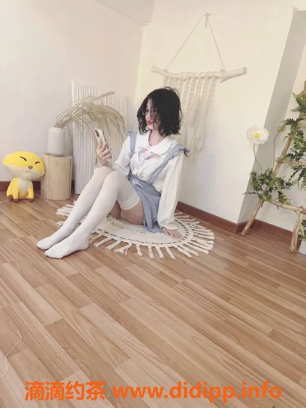 广州楼凤资源信息,外出嫩妹贝贝，24PP夜课服务