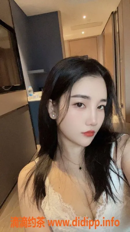 上海楼凤-闵行馨娜26岁，168高48轻盈，800元体验