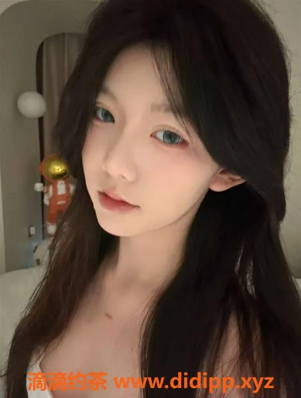 广州楼凤-天河婉馨嫩妹，水费900p，热情服务等你来体验！