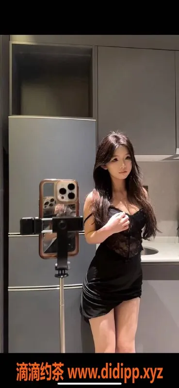 广州楼凤-天河婉馨嫩妹，水费900p，热情服务等你来体验！