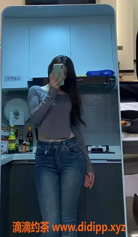 北京楼凤-丰台七克拉安心，175cm，55kg，千元档优选