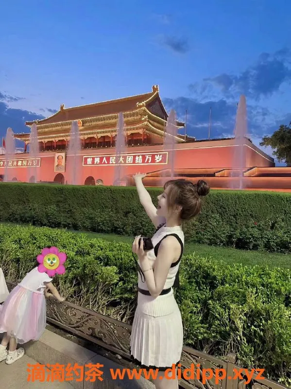 杭州楼凤-拱墅草莓🍓 167cm，104斤，C罩杯，1000元起