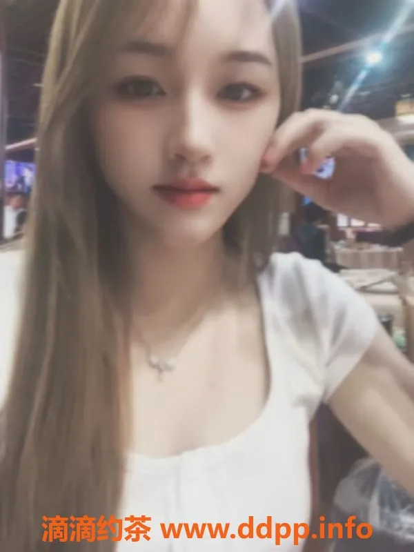 重庆楼凤-菲菲 7岁小美女 爱玩的娇娃来袭