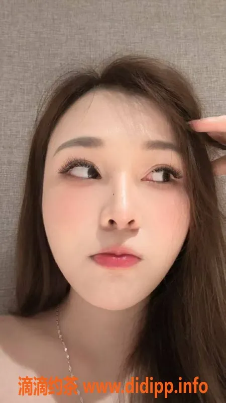 成都楼凤资源信息,成都小柔学妹，25岁御姐，600元服务任你选择