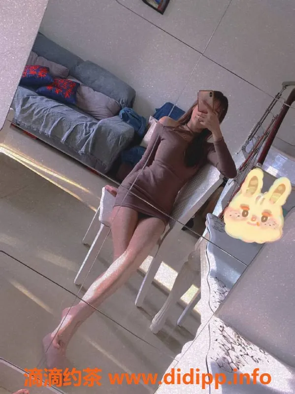 成都楼凤-成都璃月 22岁御姐 172大长腿 700元起