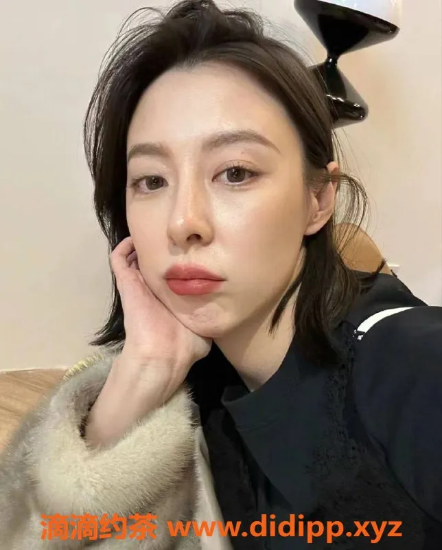 北京楼凤-丰台区凤玲姐，600起步，迷人的小少妇