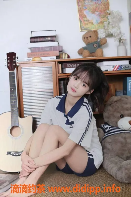 深圳楼凤-龙华区嫩妹小兜兜，1200起，服务超赞！