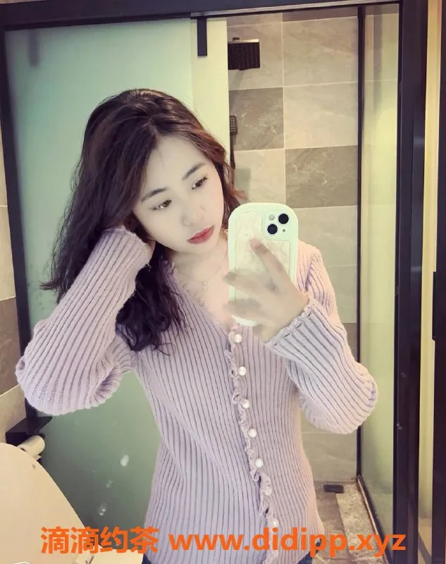 东莞楼凤-大朗舞蹈老师婷宝，18岁160CM，丰满36B