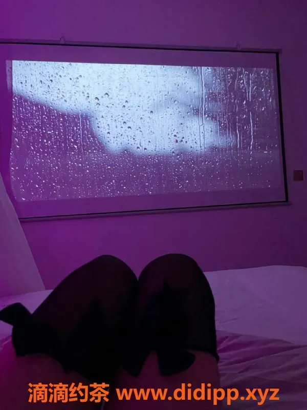 成都楼凤-红牌楼小柔，身材不错，服务专业