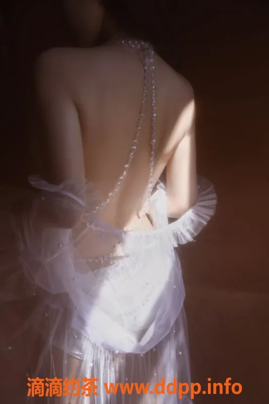 深圳楼凤资源信息,深圳南山扛米：激情爱爱和制服诱惑，1000元起