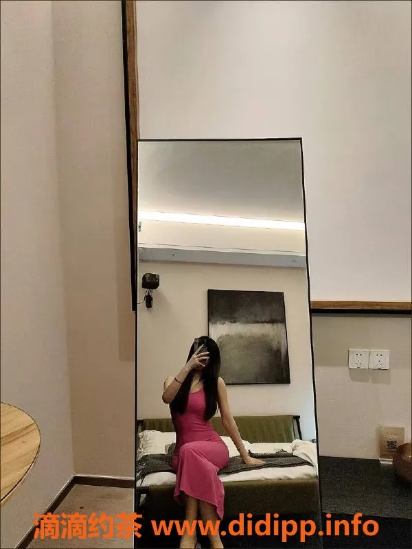 广州楼凤-黄埔嫩妹雨曦，700元/小时，视频验证