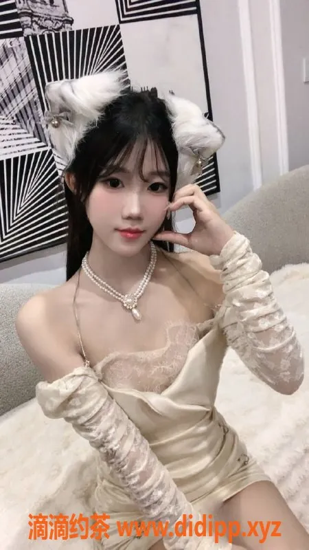 成都外围-成华区素素 18岁身高164，服务优秀不限量