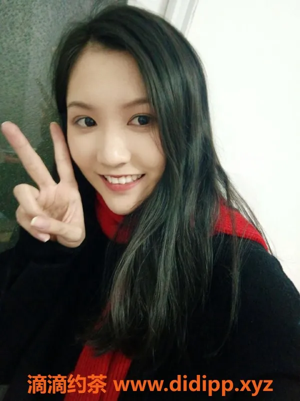 深圳楼凤-福田蛋挞老师，900p享鸳鸯浴与无T服务