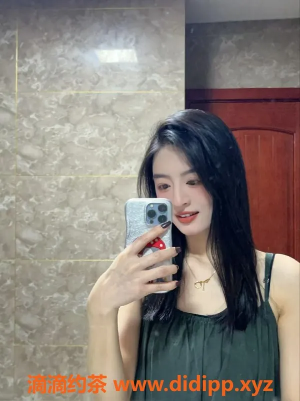 杭州楼凤资源信息,清纯美女小雅，上门服务预约仅900元