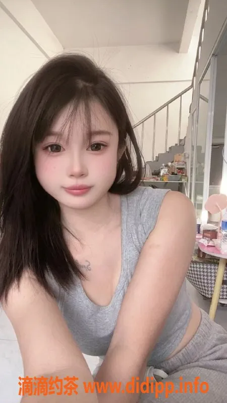 北京楼凤-小小 | 朝阳百子湾新人 | 165cm | 47kg | 69舌吻服务