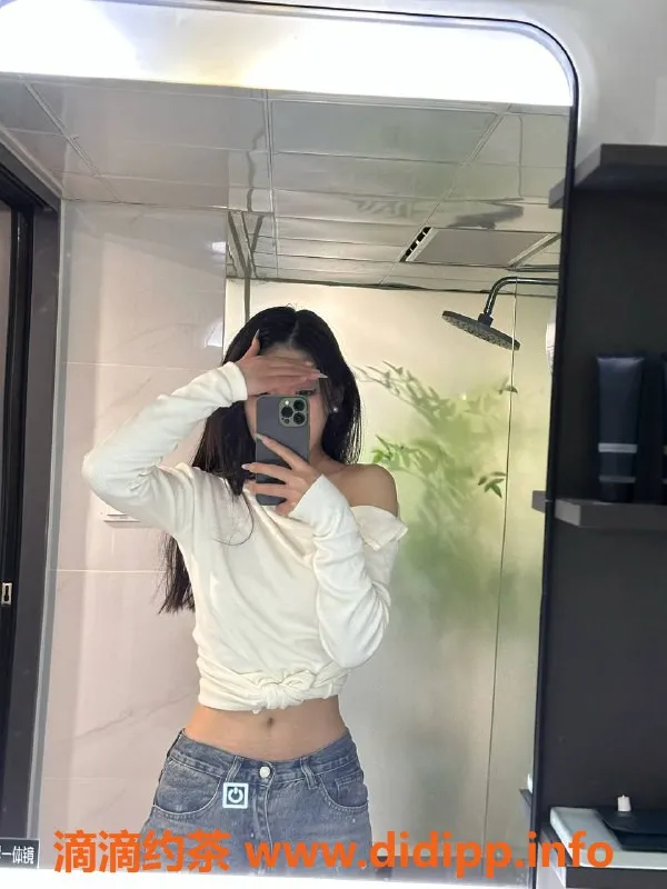 广州楼凤-天河嫩妹诗琪，甜美舌吻，12P超值体验