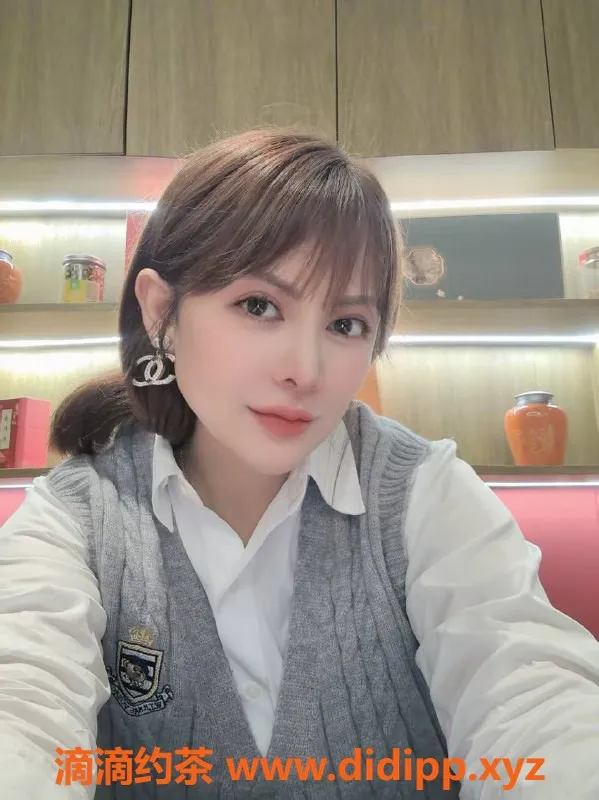 深圳楼凤资源信息,福田御姐晨橙，800元起，服务超赞！