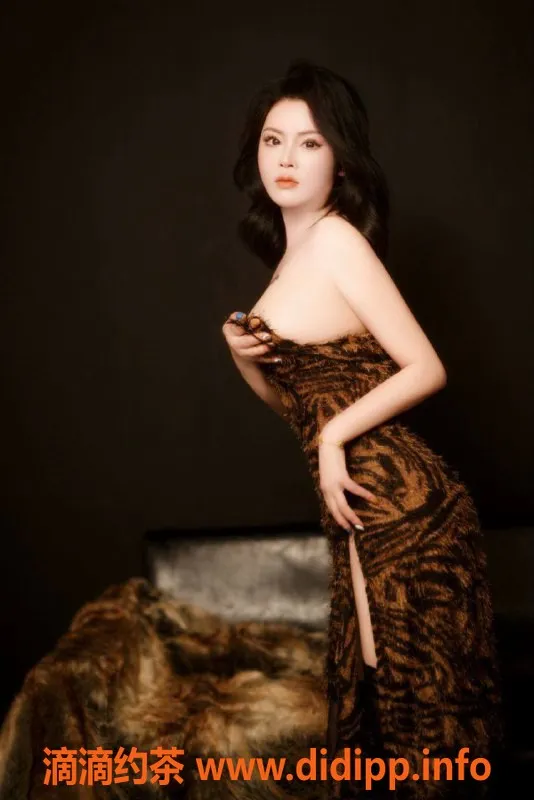 东莞楼凤-南城依依不舍，26岁身高166，48斤热情服务