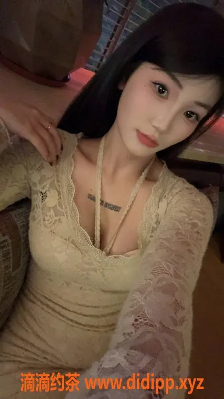 东莞楼凤-南城瑶瑶，19岁魅力性感，陪浴服务热情