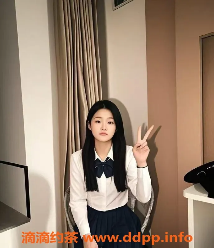 成都楼凤-成华区18岁湖南妹，170大长腿，服务热情