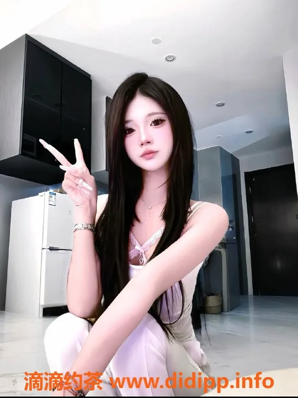 武汉楼凤-洪山区诺诺，服务600p，1000pp，欢迎体验！